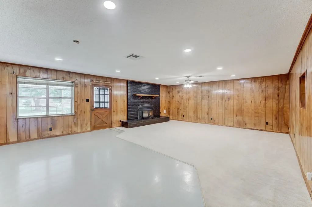 305 Yaupon Street Sweeny TX 77480