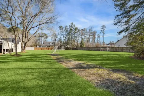 4110 Long Leaf Lane Kingwood TX 77365