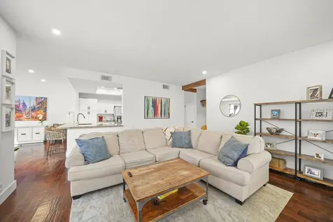 308 Litchfield Lane Houston TX 77024