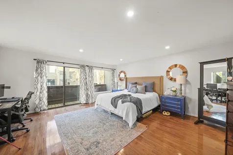 308 Litchfield Lane Houston TX 77024