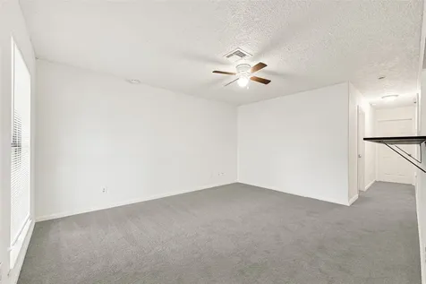 622 N 13th Street La Porte TX 77571
