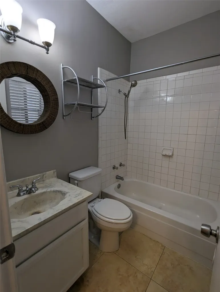 601 Nelray Boulevard 3 Austin TX 78751
