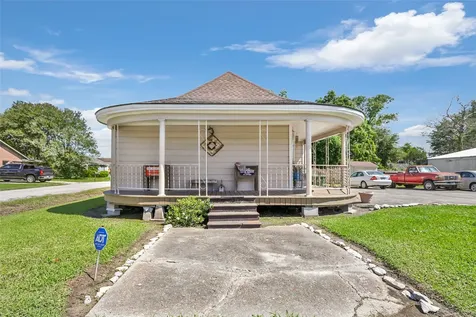 311 Depot Street Dayton TX 77535