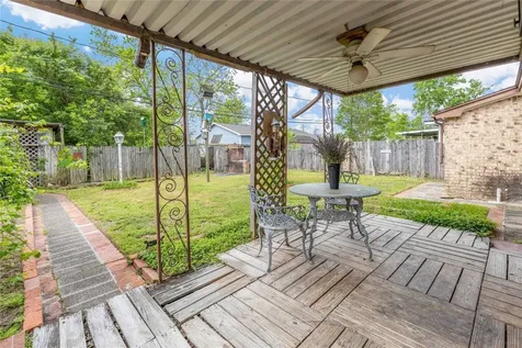 2704 Sweetgum Street Street Pasadena TX 77502