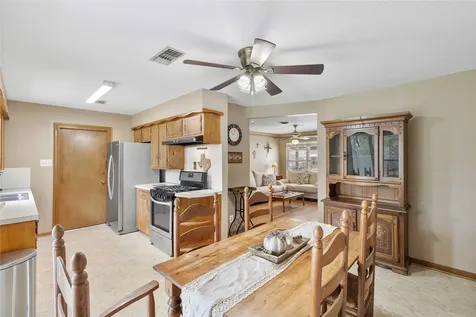 2704 Sweetgum Street Street Pasadena TX 77502