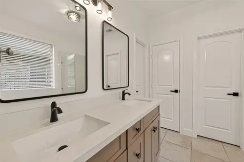 34 Wood Drake Place Tomball TX 77375