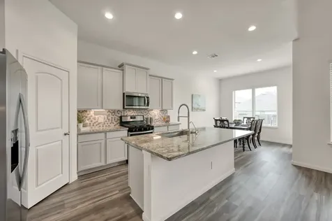 1069 Clearwood Drive Montgomery TX 77316
