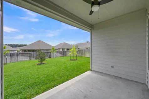 1069 Clearwood Drive Montgomery TX 77316