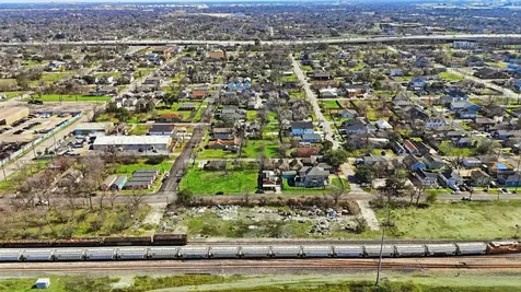 2109 Semmes Street Houston TX 77026