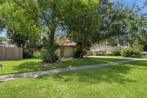 2315 Hampton Road League City TX 77573