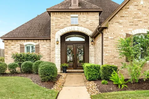 110 Spanish Oak Circle Lake Jackson TX 77566