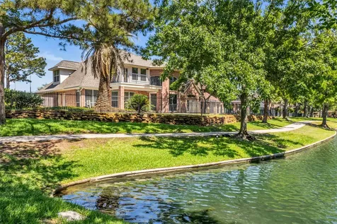 15935 Lake Loop Drive Cypress TX 77433
