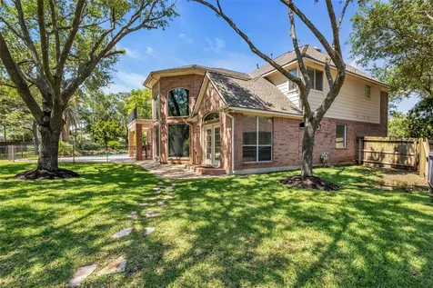 15935 Lake Loop Drive Cypress TX 77433