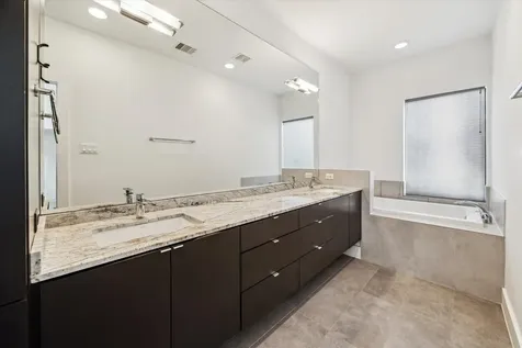 1107 Bonner Street Houston TX 77007