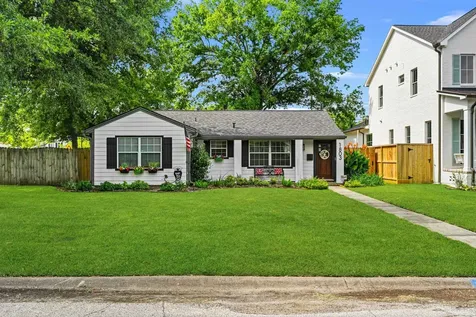 1803 Woodcrest Drive Houston TX 77018