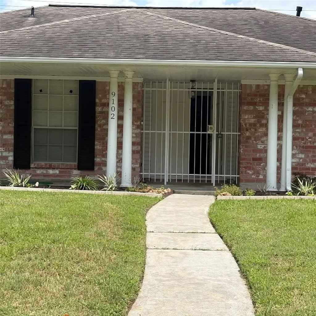 9102 Petersham Drive Houston TX 77031