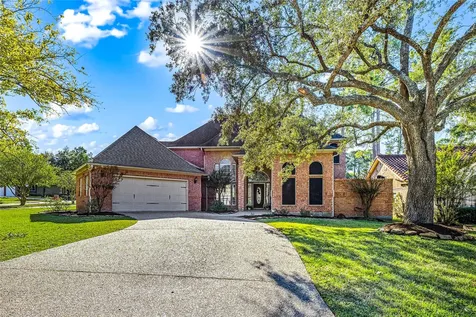 100 April Waters Drive N Montgomery TX 77356