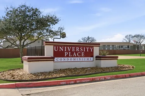 517 Southwest Parkway 204 College Station TX 77840