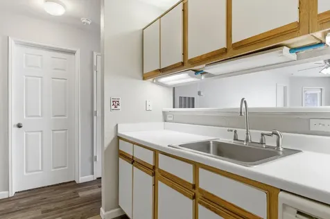 517 Southwest Parkway 204 College Station TX 77840