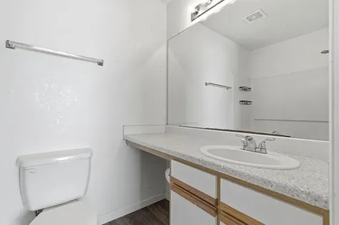 517 Southwest Parkway 204 College Station TX 77840