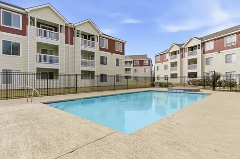 517 Southwest Parkway 204 College Station TX 77840