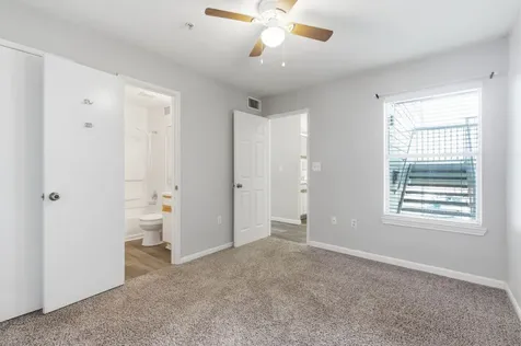 517 Southwest Parkway 204 College Station TX 77840