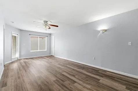 517 Southwest Parkway 204 College Station TX 77840