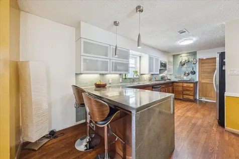 10102 Knoboak Drive Houston TX 77080