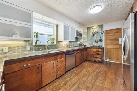 10102 Knoboak Drive Houston TX 77080