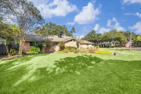 10102 Knoboak Drive Houston TX 77080