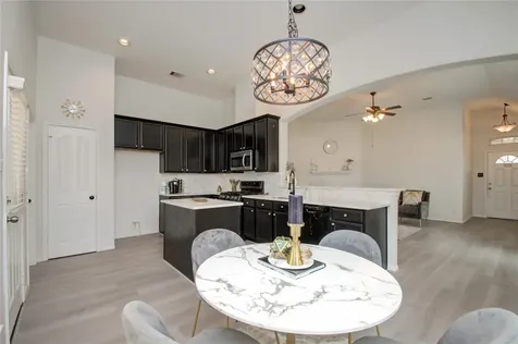 17603 Memorial Falls Tomball TX 77375