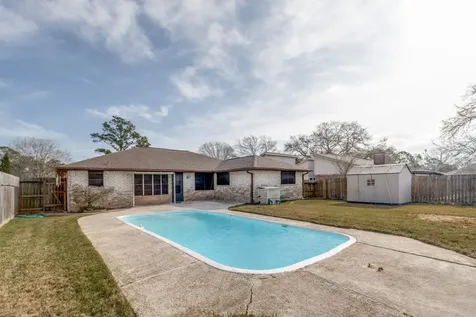 16210 Tibet Road Friendswood TX 77546