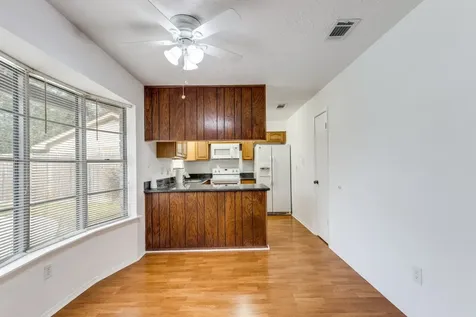 16210 Tibet Road Friendswood TX 77546