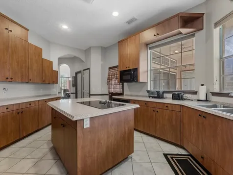 530 Chisolm Trail Wallis TX 77485