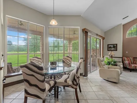 530 Chisolm Trail Wallis TX 77485