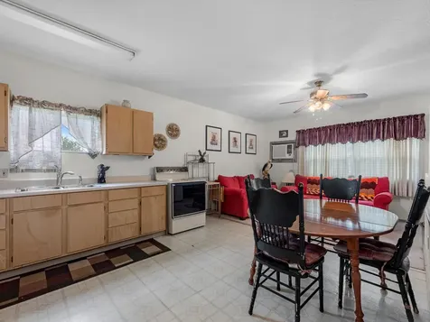 530 Chisolm Trail Wallis TX 77485