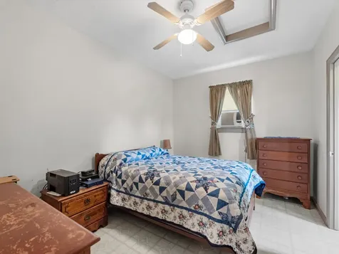 530 Chisolm Trail Wallis TX 77485