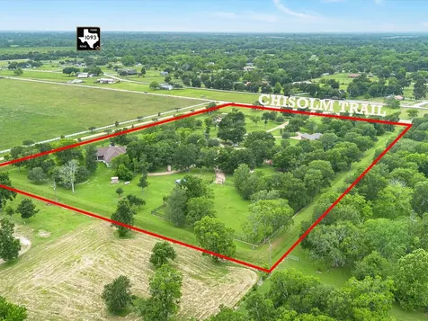 530 Chisolm Trail Wallis TX 77485