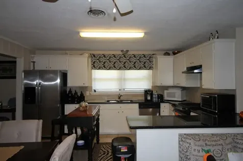 7333 Cayton Street Houston TX 77061