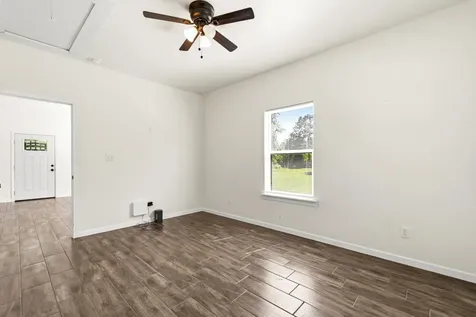 124 Old Highway 146 Livingston TX 77351