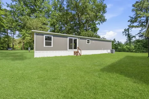 124 Old Highway 146 Livingston TX 77351