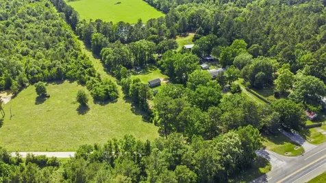124 Old Highway 146 Livingston TX 77351