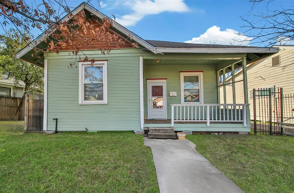 207 Northwood Street Houston TX 77009