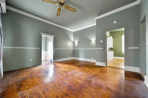 207 Northwood Street Houston TX 77009
