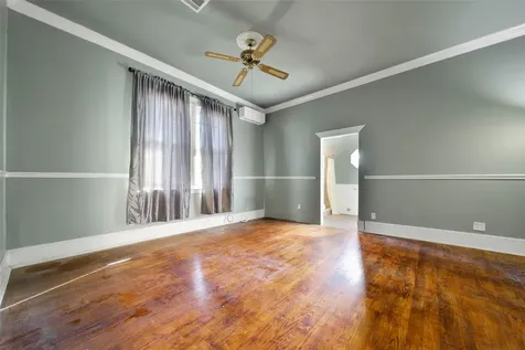 207 Northwood Street Houston TX 77009