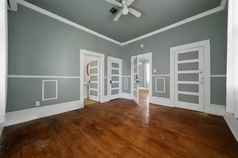 207 Northwood Street Houston TX 77009