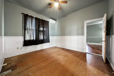 207 Northwood Street Houston TX 77009