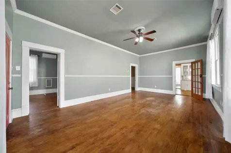 207 Northwood Street Houston TX 77009