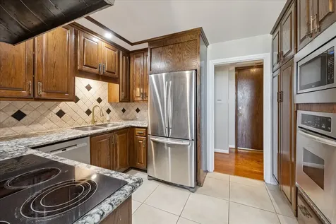 3350 Mccue Road 1201 Houston TX 77056