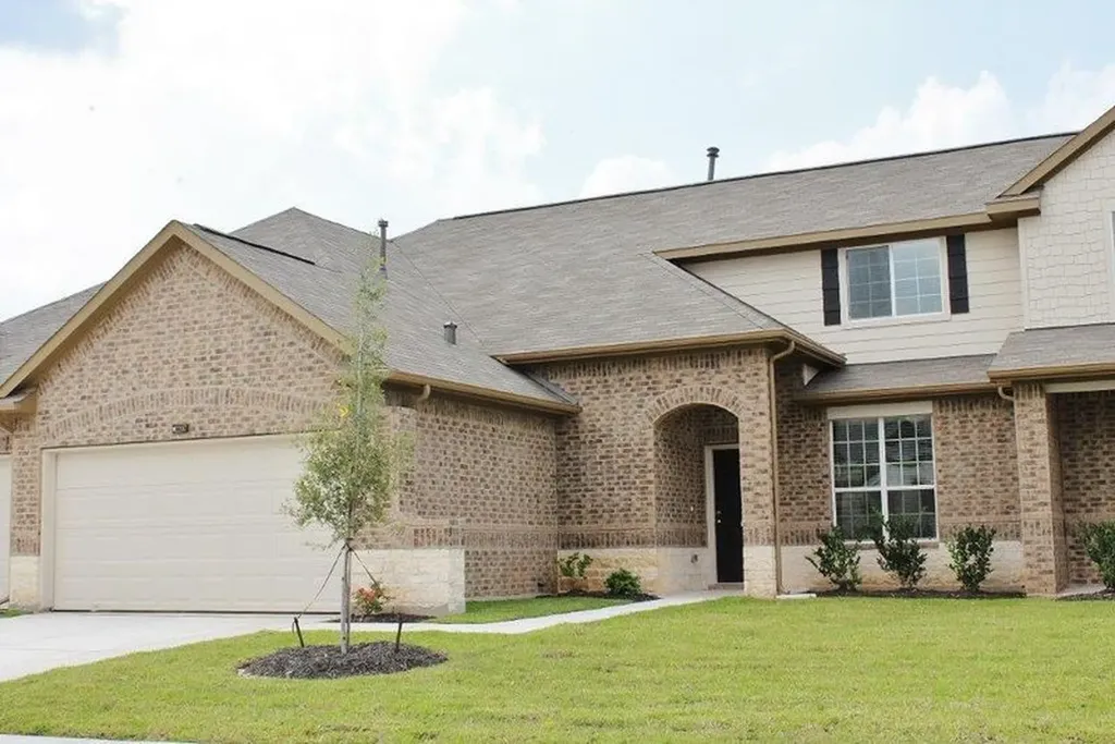 12307 Roy Mix Bohn Lane Houston TX 77044